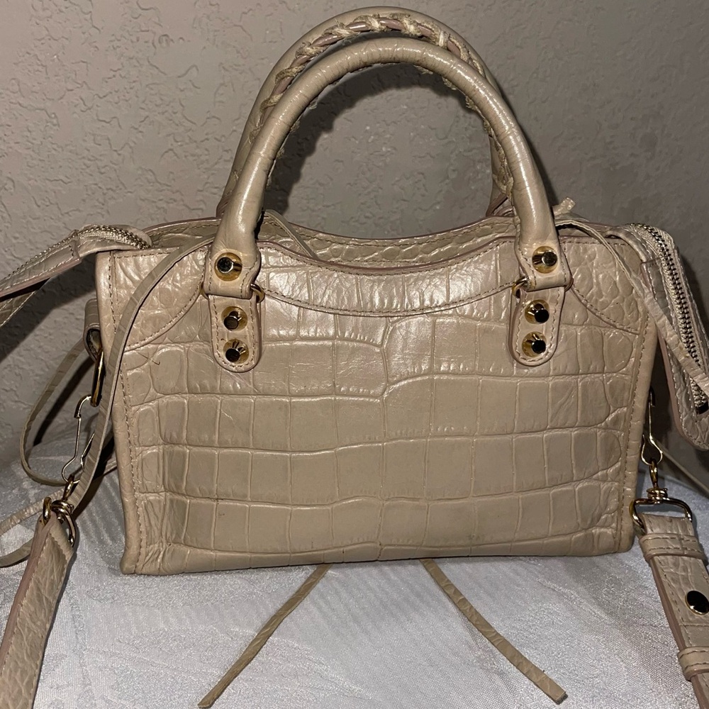 BALENCIAGA | Calfskin Crocodile Embossed Gold Hardware Mini City Beige Latte - Picture 4 of 15